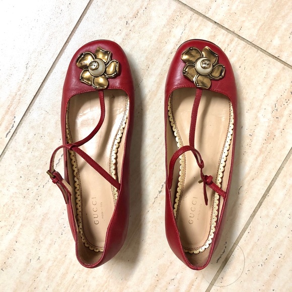 Gucci T-Strap Pearl Ballet Flat, Size 37, US 7